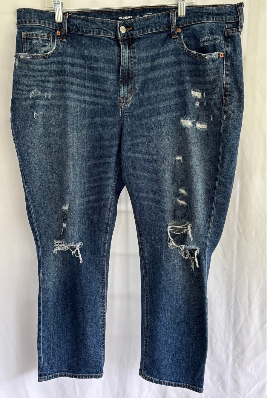 Old Navy Mid Rise Boyfriend Jeans Women’s Size 18 Distressed Stretch Denim